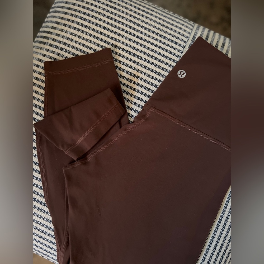 JAVA ☕ Lululemon align high-rise crop 23